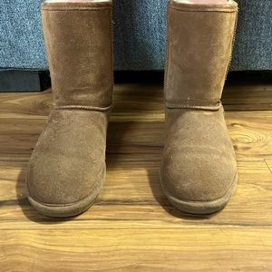 Women’s BearPaw Boots size 10